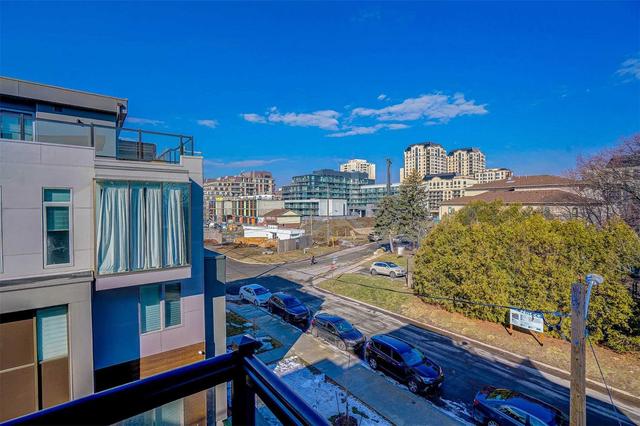 1 - 35 Dervock Cres, Townhouse with 4 bedrooms, 4 bathrooms and 2 parking in Toronto ON | Image 27