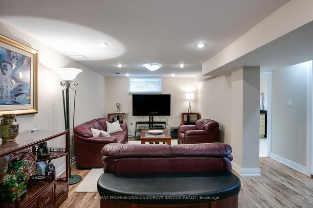 2 Canerouth Dr, House detached with 3 bedrooms, 2 bathrooms and 4 parking in Toronto ON | Image 19