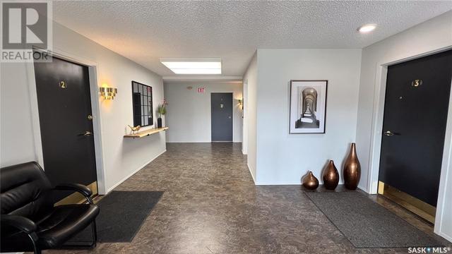 11 - 1391 98th Street, Condo with 2 bedrooms, 2 bathrooms and null parking in North Battleford CY SK | Image 2