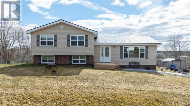 6 Kennedy Court, House detached with 3 bedrooms, 1 bathrooms and null parking in St. George NB | Image 1
