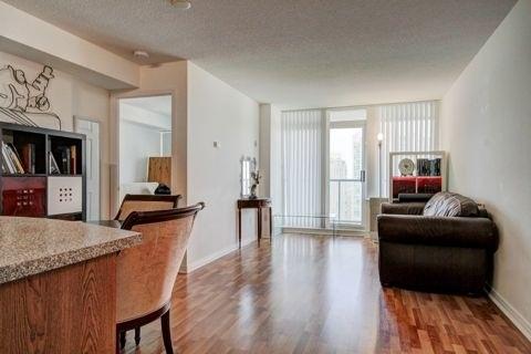 2209 - 5508 Yonge St W, Condo with 2 bedrooms, 1 bathrooms and 1 parking in Toronto ON | Image 3
