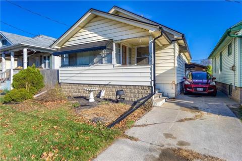 234 Russell Street, House detached with 3 bedrooms, 1 bathrooms and null parking in Sarnia ON | Card Image
