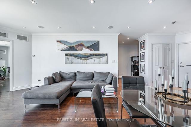 2904 - 300 Bloor St E, Condo with 2 bedrooms, 2 bathrooms and 1 parking in Toronto ON | Image 2