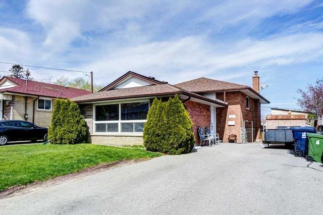 45 Abbeville Rd, House detached with 3 bedrooms, 2 bathrooms and 4 parking in Toronto ON | Card Image