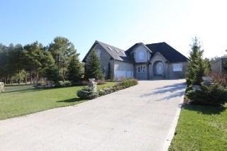 1605 Wedgewood Dr, House detached with 3 bedrooms, 5 bathrooms and 14 parking in Wasaga Beach ON | Image 1
