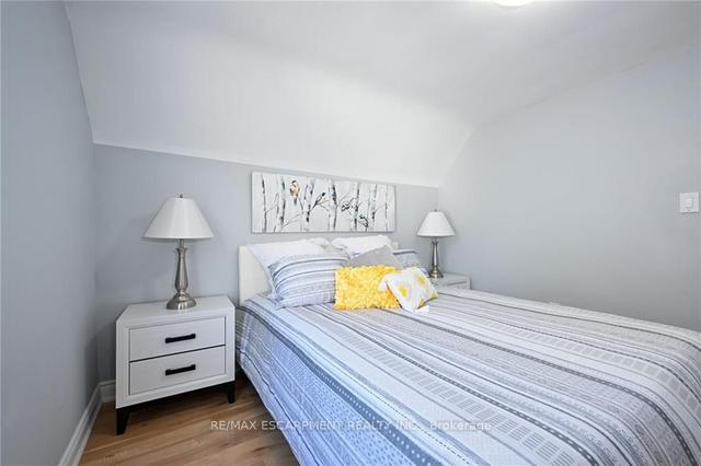 213 East 28th St, House detached with 4 bedrooms, 3 bathrooms and 3 parking in Hamilton ON | Image 16