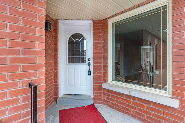 31 Faithknight Crt, House detached with 3 bedrooms, 3 bathrooms and 4 parking in Brampton ON | Image 34