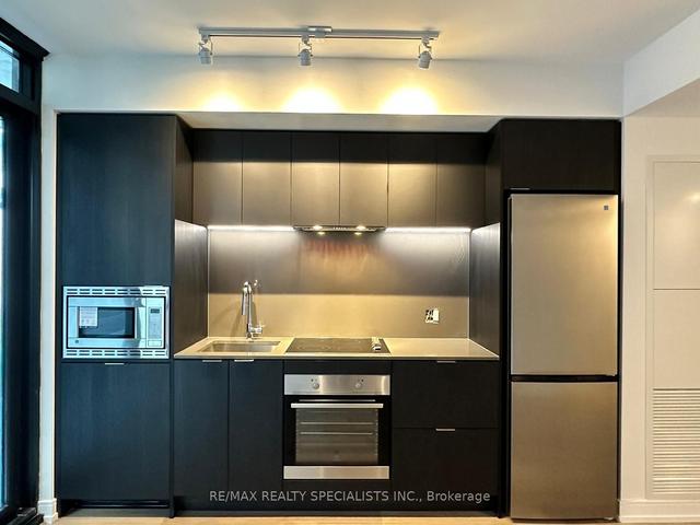 720 - 1 Jarvis St, Condo with 1 bedrooms, 1 bathrooms and 0 parking in Hamilton ON | Image 9