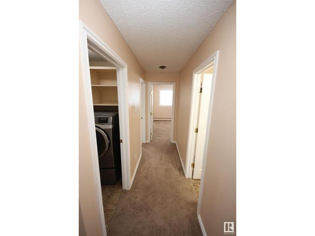 221 - 95 Mckenney Av, Condo with 2 bedrooms, 1 bathrooms and null parking in St. Albert AB | Image 20