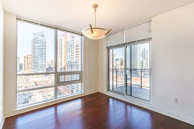 1304 - 1118 12 Avenue Sw, Condo with 2 bedrooms, 2 bathrooms and 1 parking in Calgary AB | Image 14