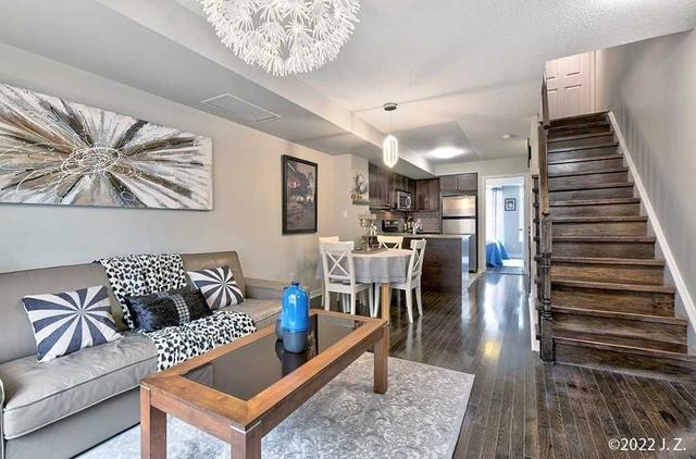 237 - 21 Ruttan St, Townhouse with 3 bedrooms, 2 bathrooms and 1 parking in Toronto ON | Image 22