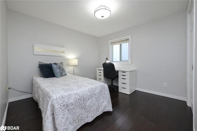 225 Baker Street, House attached with 2 bedrooms, 1 bathrooms and 3 parking in Waterloo ON | Image 13