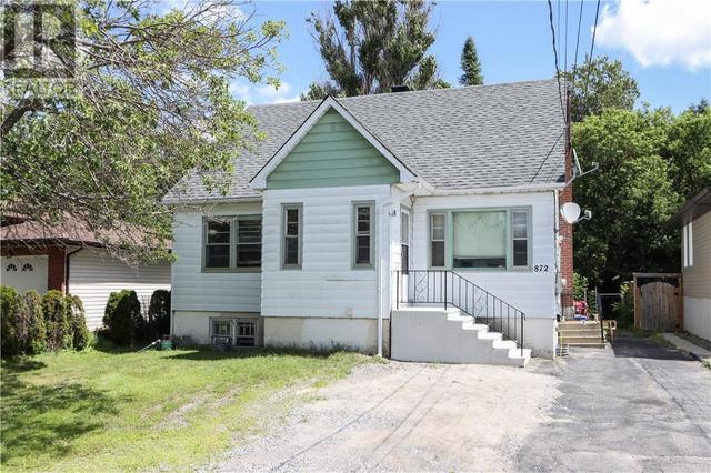 872 Danforth Avenue, House detached with 5 bedrooms, 2 bathrooms and null parking in Greater Sudbury ON | Card Image