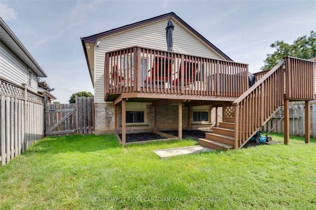 690 Railton Ave, House detached with 2 bedrooms, 2 bathrooms and 2 parking in London ON | Image 31