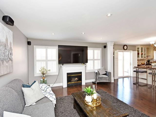 9 Heartleaf Cres, House detached with 4 bedrooms, 5 bathrooms and 6 parking in Brampton ON | Image 6