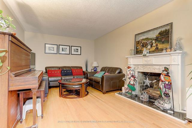 85 Endsleigh Cres, House detached with 4 bedrooms, 4 bathrooms and 4 parking in Toronto ON | Image 12