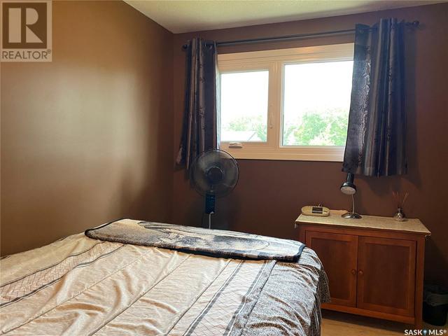 1129 Kaposvar Drive, House detached with 4 bedrooms, 3 bathrooms and null parking in Esterhazy SK | Image 22