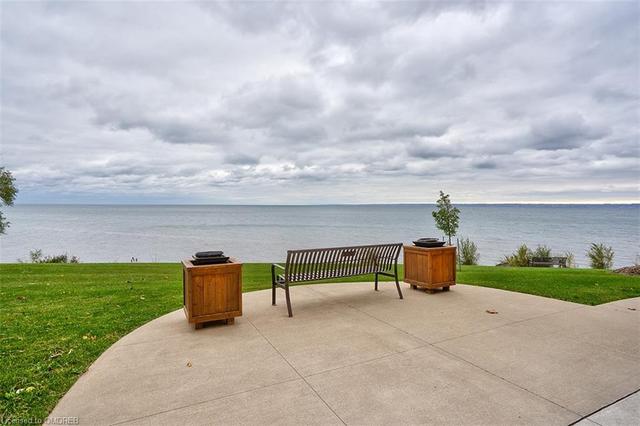 202 - 5250 Lakeshore Road, House attached with 3 bedrooms, 2 bathrooms and 1 parking in Burlington ON | Image 4
