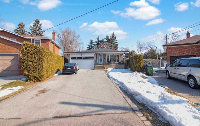 17 Midvale Rd, House detached with 4 bedrooms, 4 bathrooms and 7 parking in Toronto ON | Image 34