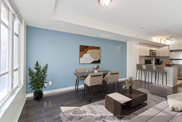 239 - 21 Ruttan St, Townhouse with 4 bedrooms, 2 bathrooms and 1 parking in Toronto ON | Image 12