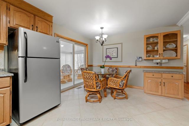 55 Farley Cres, House detached with 3 bedrooms, 3 bathrooms and 6 parking in Quinte West ON | Image 2