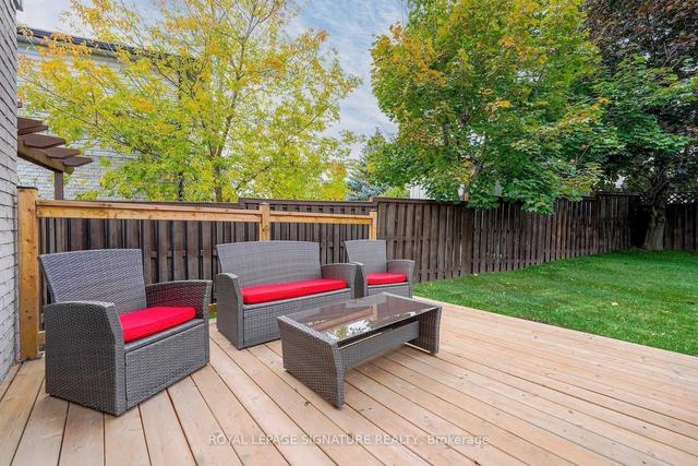 52 Watt St, House detached with 3 bedrooms, 3 bathrooms and 3 parking in Guelph ON | Image 27