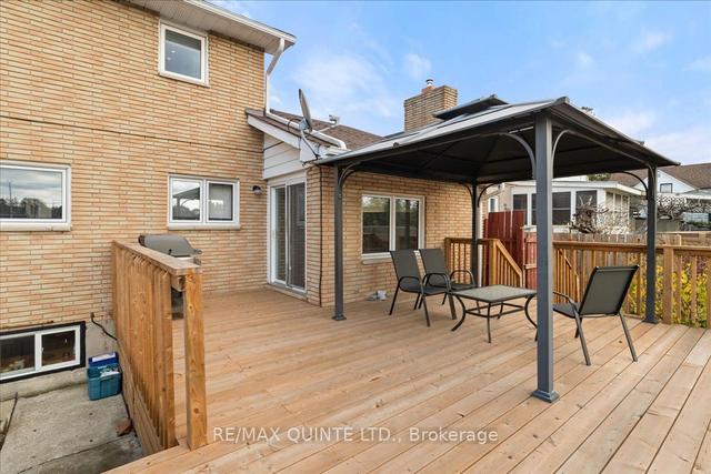 82 North Park St, House detached with 4 bedrooms, 3 bathrooms and 5 parking in Belleville ON | Image 27
