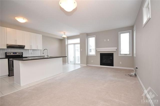 263 Hepatica Way, Townhouse with 3 bedrooms, 3 bathrooms and 3 parking in Ottawa ON | Image 5