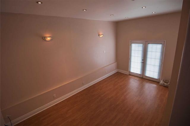 upper - 2809 Victoria Park Ave, House detached with 3 bedrooms, 2 bathrooms and 4 parking in Toronto ON | Image 20