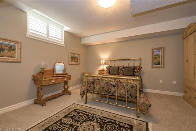 2308 Jack Nash Drive, House detached with 3 bedrooms, 3 bathrooms and 6 parking in London ON | Image 37