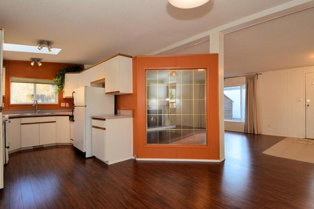 22 - 1000 Innes Street W, Home with 3 bedrooms, 2 bathrooms and 2 parking in Nelson BC | Image 14