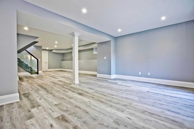 92 Kings Park Blvd, House detached with 4 bedrooms, 6 bathrooms and 5 parking in Toronto ON | Image 21