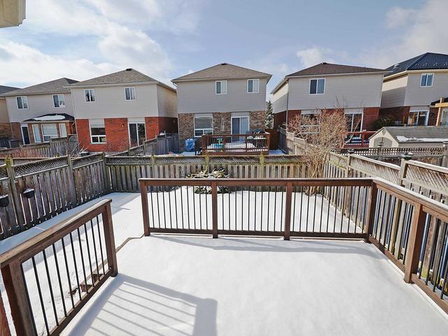 11 Gosling Gdns, House detached with 4 bedrooms, 4 bathrooms and 4 parking in Guelph ON | Image 28
