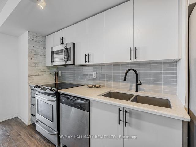 304 - 3091 Dufferin St, Condo with 2 bedrooms, 2 bathrooms and 1 parking in Toronto ON | Image 7