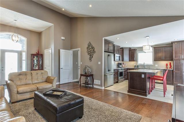 54060 Eden Line, House detached with 4 bedrooms, 2 bathrooms and 9 parking in Bayham ON | Image 6