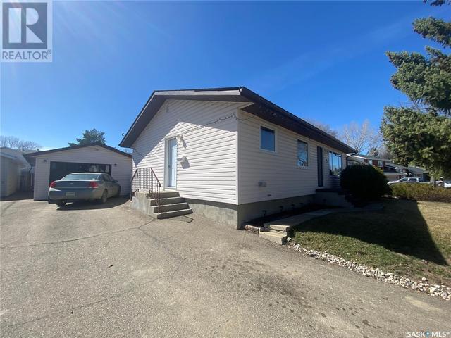 362 Powell Crescent, House detached with 3 bedrooms, 2 bathrooms and null parking in Swift Current SK | Image 26
