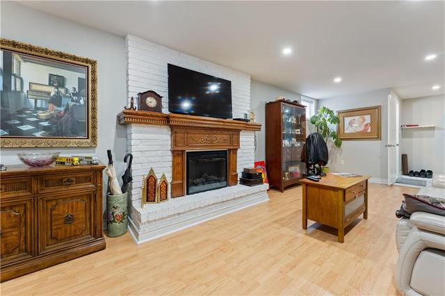 263 Macintosh Drive, House semidetached with 4 bedrooms, 2 bathrooms and 2 parking in Hamilton ON | Image 30