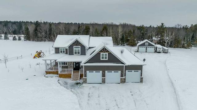 2448 Stockdale Rd, House detached with 5 bedrooms, 5 bathrooms and 26 parking in Severn ON | Image 1