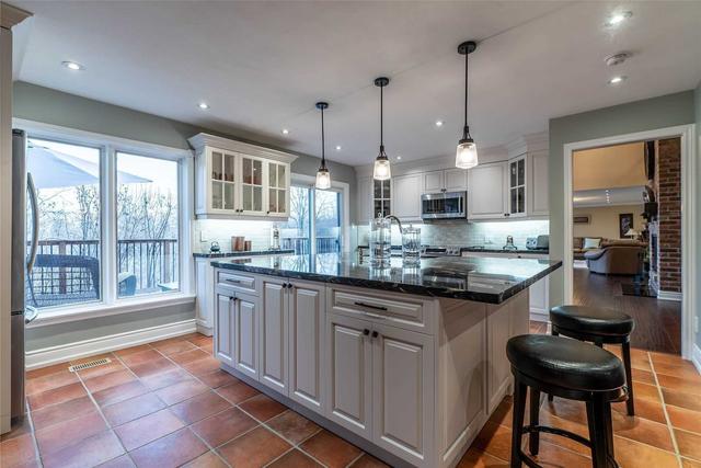 21 Southridge Tr, House detached with 5 bedrooms, 4 bathrooms and 10 parking in Caledon ON | Image 8
