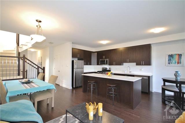 114 Attwell Private, Townhouse with 4 bedrooms, 4 bathrooms and 3 parking in Ottawa ON | Image 10