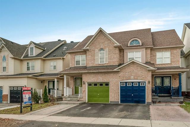 16 Pascoe Dr, House semidetached with 3 bedrooms, 4 bathrooms and 3 parking in Markham ON | Card Image