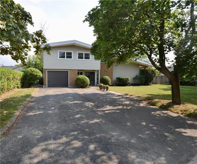 4 Macbeth Boulevard, House detached with 3 bedrooms, 2 bathrooms and 4 parking in St. Catharines ON | Image 1