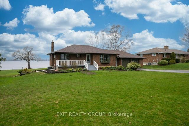 217 Massassauga Rd, House detached with 2 bedrooms, 1 bathrooms and 10 parking in Prince Edward County ON | Image 30