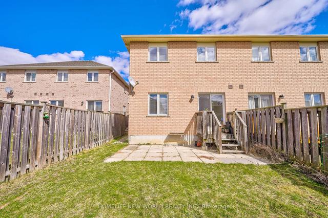 380 Redstone Rd, House semidetached with 3 bedrooms, 4 bathrooms and 4 parking in Richmond Hill ON | Image 35