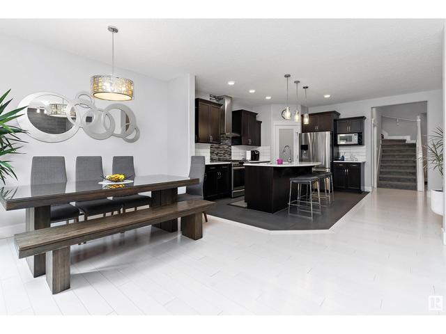 4390 Crabapple Cr Sw, House detached with 5 bedrooms, 3 bathrooms and null parking in Edmonton AB | Image 12