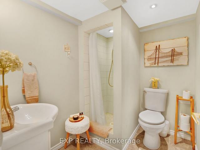 138 Erindale Ave, House detached with 3 bedrooms, 3 bathrooms and 4 parking in Hamilton ON | Image 11