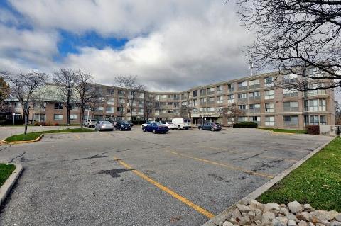 404 - 8351 Mclaughlin Rd, Condo with 1 bedrooms, 1 bathrooms and null parking in Brampton ON | Image 1