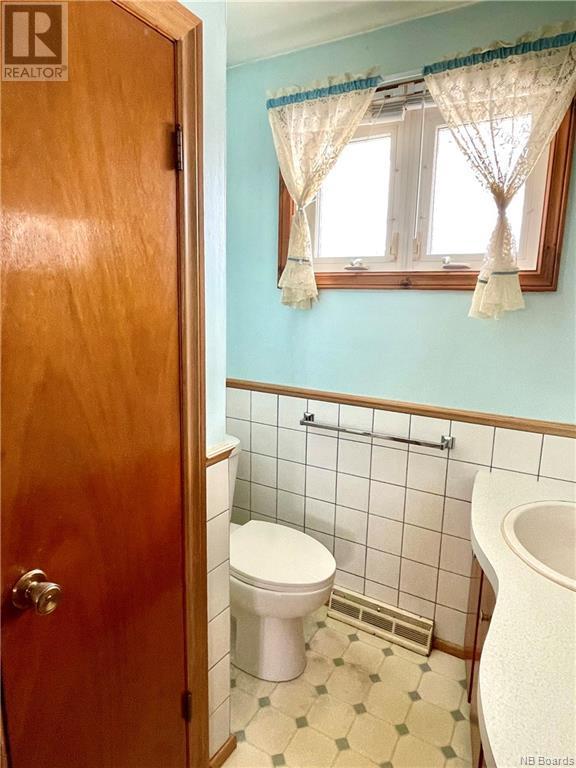 106 Scott Street, House detached with 3 bedrooms, 1 bathrooms and null parking in Woodstock NB | Image 25