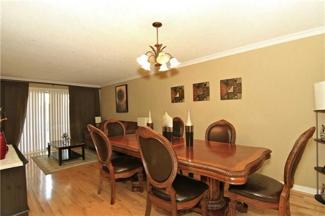 8 Trewartha Cres, House detached with 4 bedrooms, 2 bathrooms and 4 parking in Brampton ON | Image 6