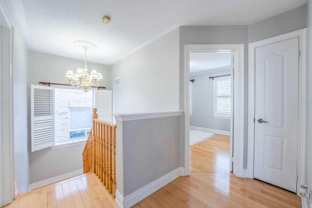 14 Upper Highlands Dr, House detached with 3 bedrooms, 4 bathrooms and 4 parking in Brampton ON | Image 18